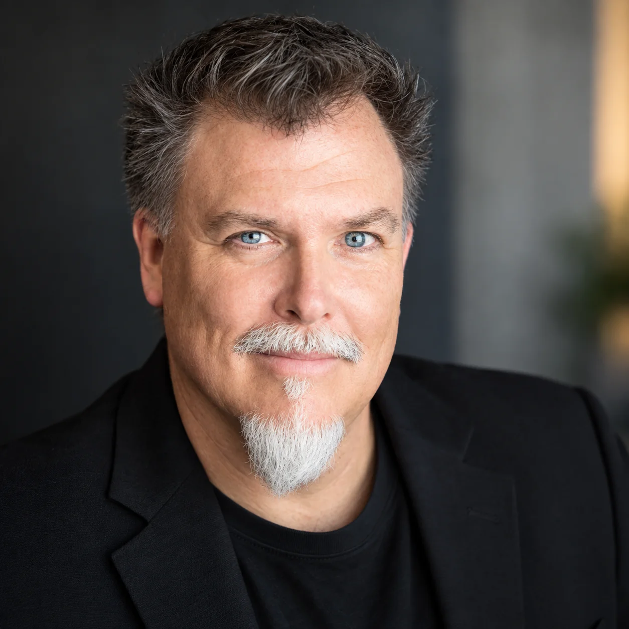 0-Scotts - LinkedIn HeadShot 09-10-26